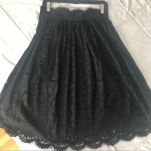 Lace skirt
